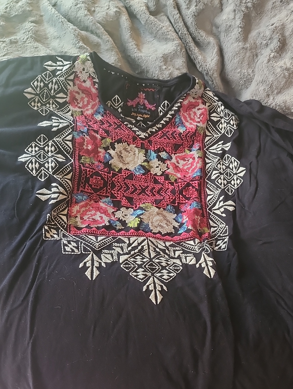 Johnny Was Black Embroidered Floral Square-Yoke Tunic
